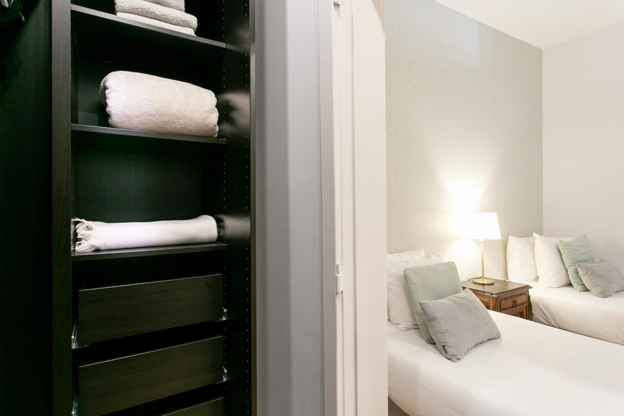 Boutique Apartment Near Ritz & Liberdade Lisbon Bagian luar foto