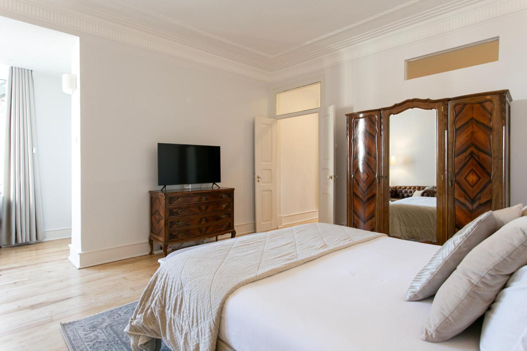 Boutique Apartment Near Ritz & Liberdade Lisbon Bagian luar foto