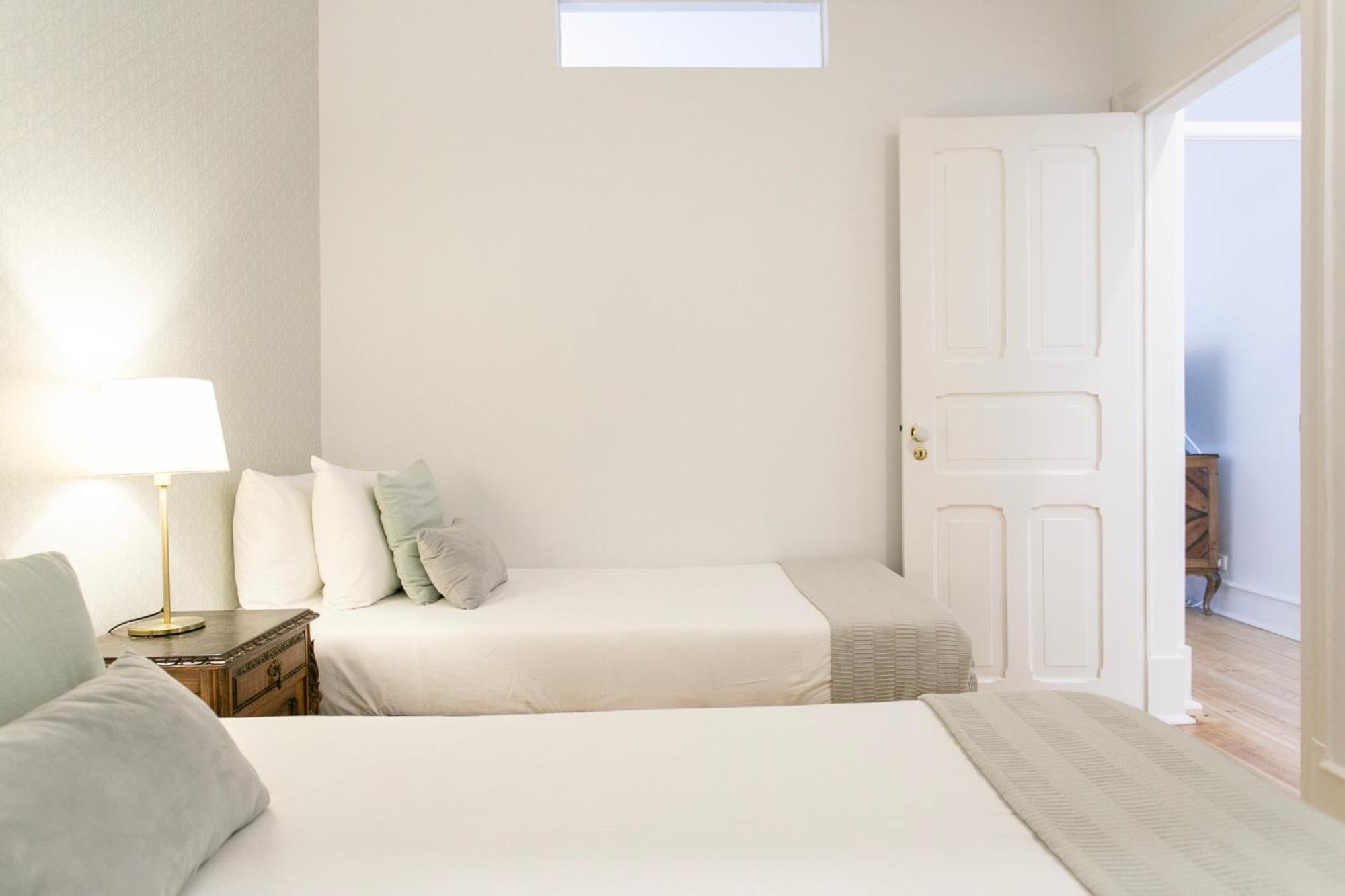 Boutique Apartment Near Ritz & Liberdade Lisbon Bagian luar foto